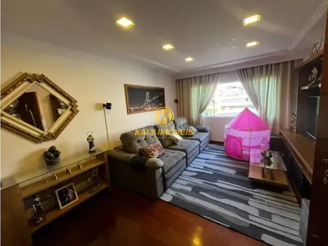 Sobrado com 225m² 3 quartos e 2 banheiros, à venda, no bairro Olímpico em São Caetano do Sul