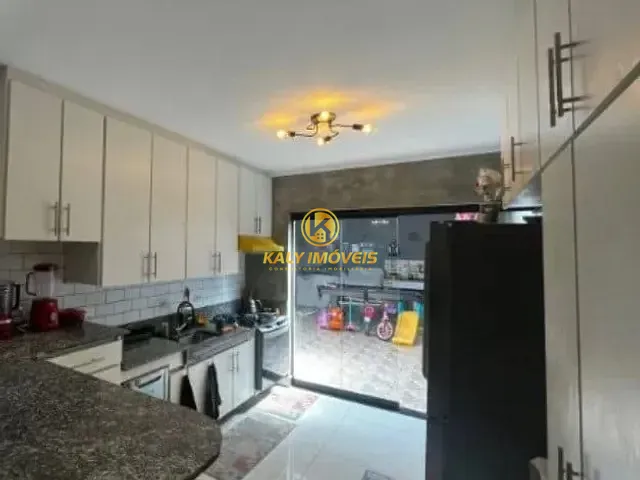 Sobrado com 225m² 3 quartos e 2 banheiros, à venda, no bairro Olímpico em São Caetano do Sul