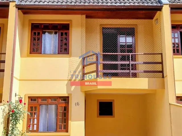 Sobrado com 106m² 3 quartos e 4 banheiros, à venda, no bairro Capão da Imbuia em Curitiba