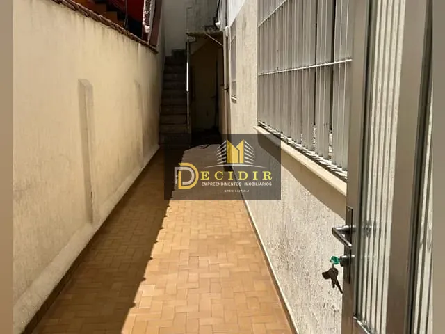Sobrado com 160m² 3 quartos e 2 banheiros, à venda, no bairro Parque São Jorge em São Paulo