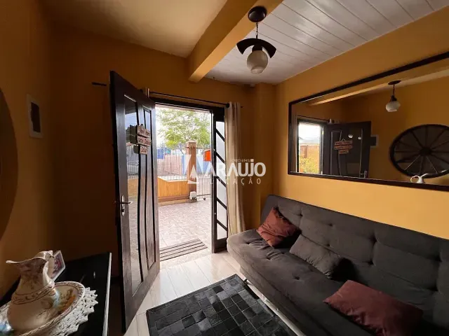 Sobrado 5 quartos e 2 banheiros, para alugar, no bairro Cordeiros em Itajaí