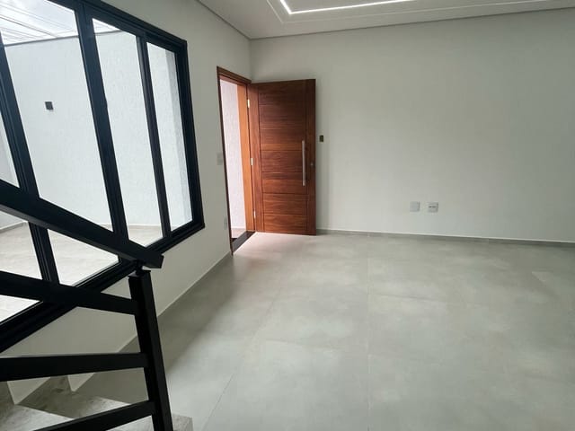 Sobrado 2 quartos e 2 banheiros, à venda, no bairro Parque Oratório em Santo André