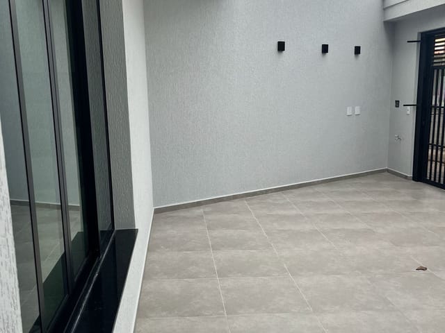 Sobrado 2 quartos e 2 banheiros, à venda, no bairro Parque Oratório em Santo André