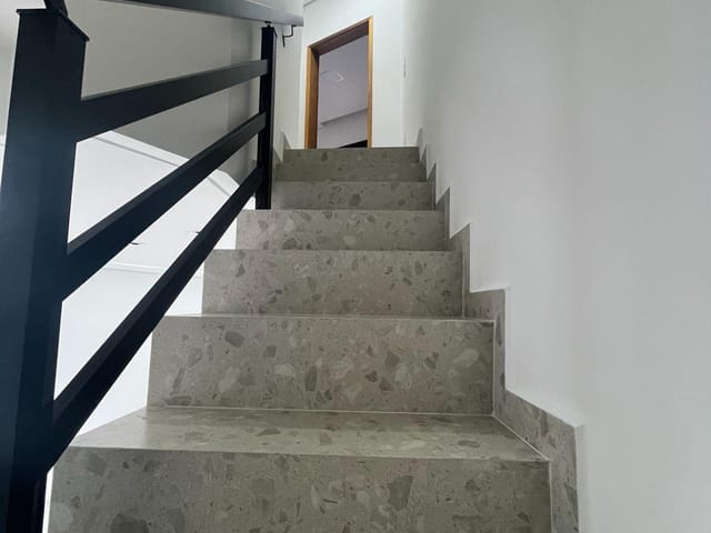Sobrado 2 quartos e 2 banheiros, à venda, no bairro Parque Oratório em Santo André