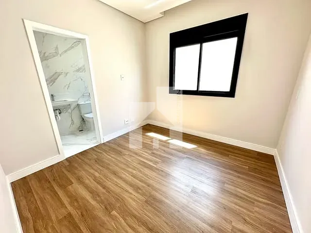 Sobrado com 255m² 3 quartos e 5 banheiros, à venda, no bairro Recanto Quarto Centenário em Jundiaí