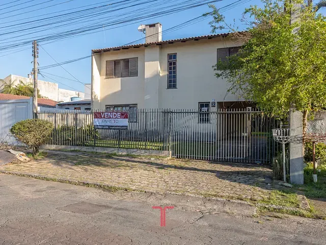 Sobrado com 456m² 4 quartos e 6 banheiros, à venda, no bairro Portão em Curitiba