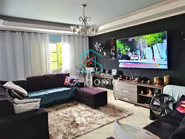Sobrado com 250m² 5 quartos e 5 banheiros, à venda, no bairro São Pedro em Londrina