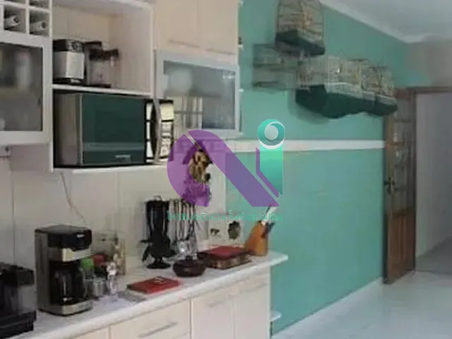 Sobrado com 250m² 4 quartos e 3 banheiros, à venda, no bairro km 18 em Osasco