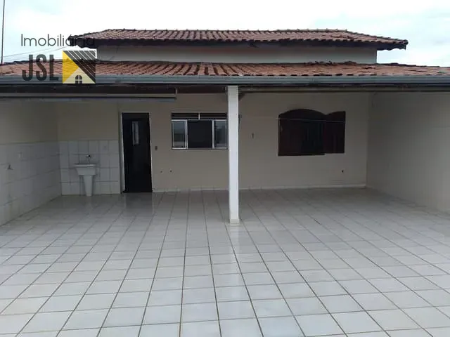 Sobrado com 250m² 3 quartos e 1 banheiro, à venda, no bairro Parque Residencial Nova Caçapava em Caçapava