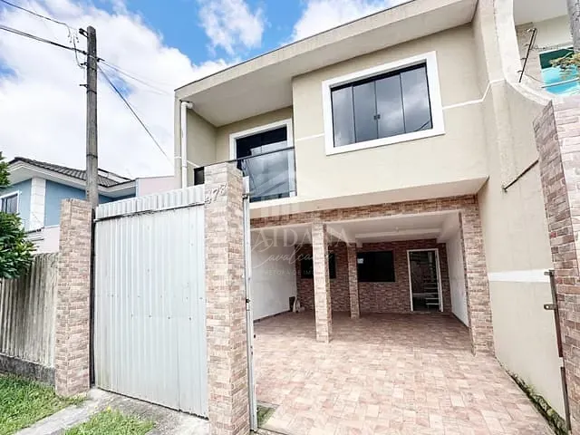 Sobrado com 110m² 3 quartos e 1 banheiro, à venda, no bairro Cruzeiro em São José dos Pinhais
