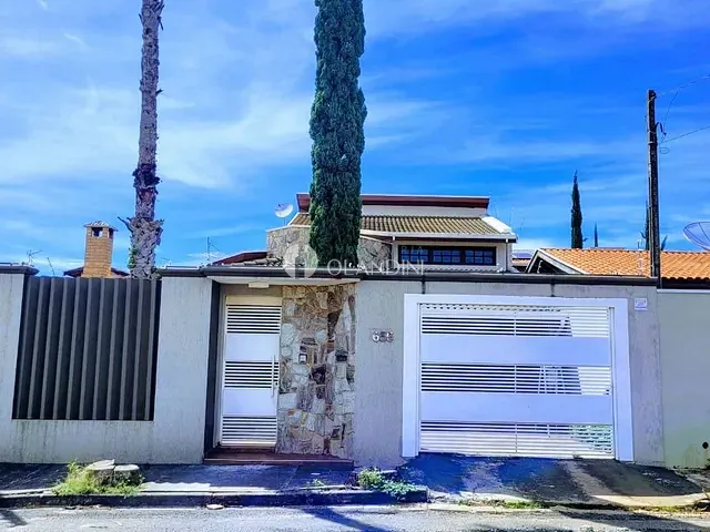 Sobrado com 319m² 3 quartos e 2 banheiros, à venda, no bairro Jardim Europa em Artur Nogueira