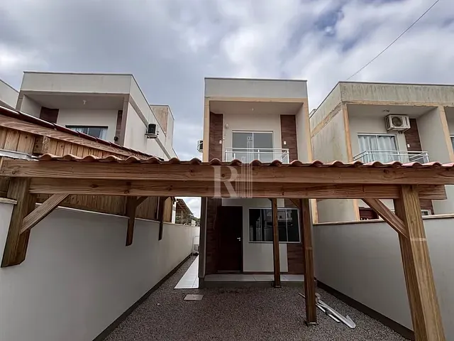 Sobrado 2 quartos e 1 banheiro, à venda, no bairro Br Felipe em Tijucas