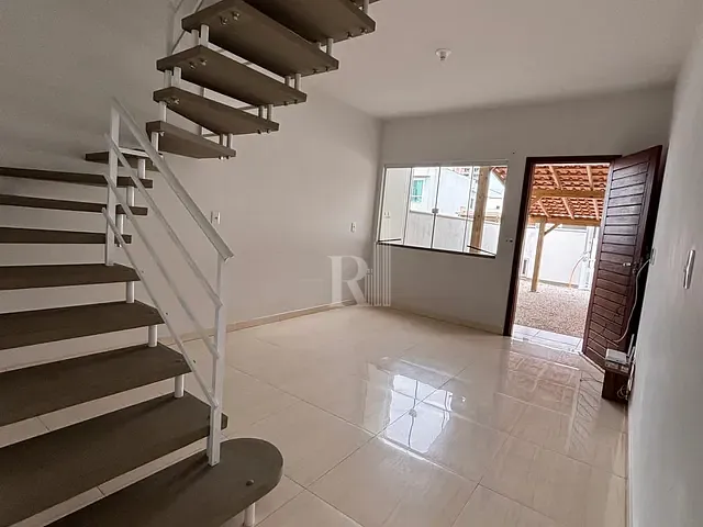 Sobrado 2 quartos e 1 banheiro, à venda, no bairro Br Felipe em Tijucas