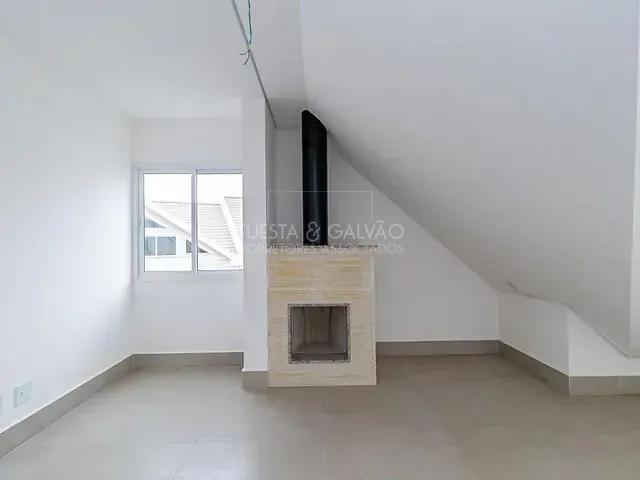 Sobrado com 164m² 4 quartos e 4 banheiros, à venda, no bairro Jardim das Américas em Curitiba
