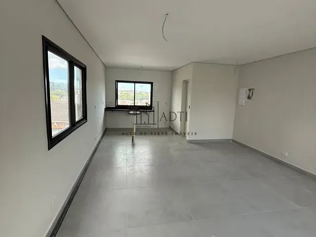 Sobrado 3 quartos e 2 banheiros, à venda, no bairro Jardim Nathalie em Mogi das Cruzes