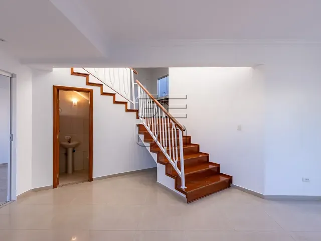 Sobrado com 305m² 3 quartos e 3 banheiros, à venda, no bairro Jardim Presidente em Londrina
