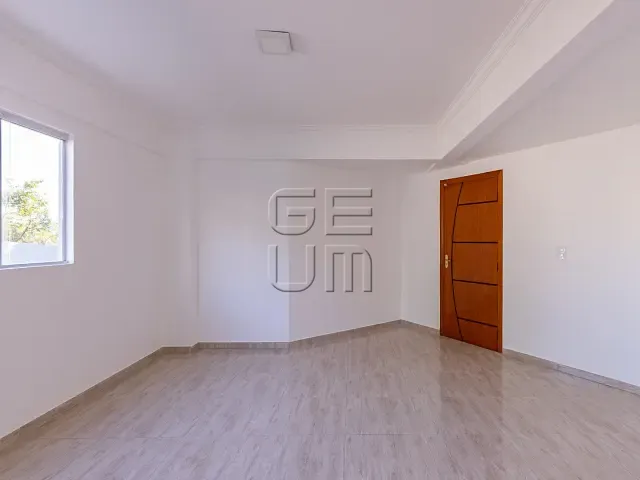 Sobrado com 305m² 3 quartos e 3 banheiros, à venda, no bairro Jardim Presidente em Londrina