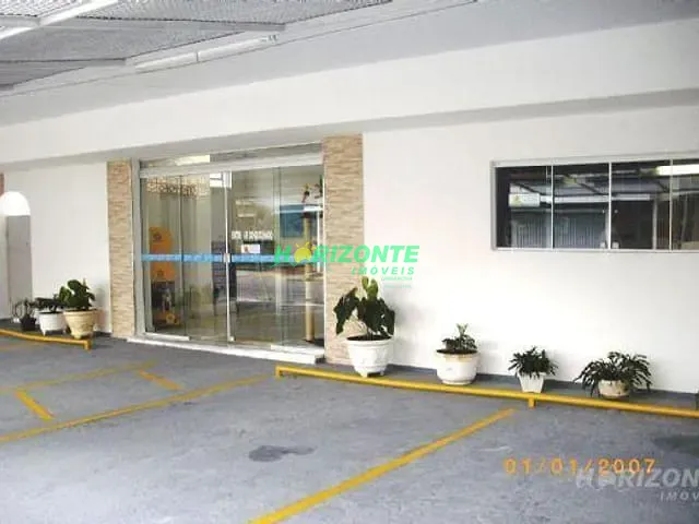 Sobrado com 500m² 3 quartos e 4 banheiros, à venda, no bairro Vila Betânia em São José dos Campos