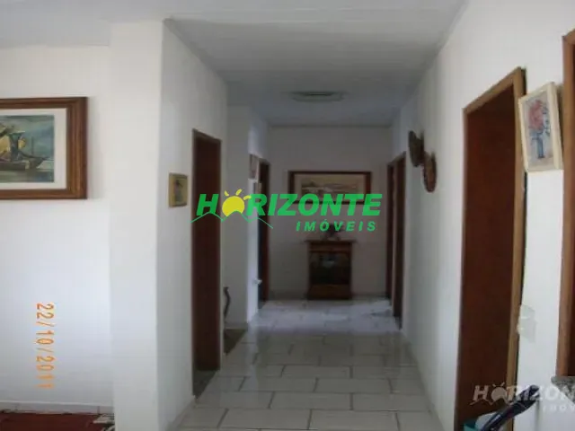 Sobrado com 500m² 3 quartos e 4 banheiros, à venda, no bairro Vila Betânia em São José dos Campos