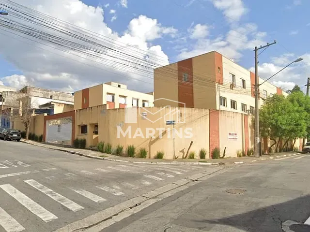 Sobrado 3 quartos e 2 banheiros, à venda, no bairro Jardim Oliveiras em Taboão da Serra