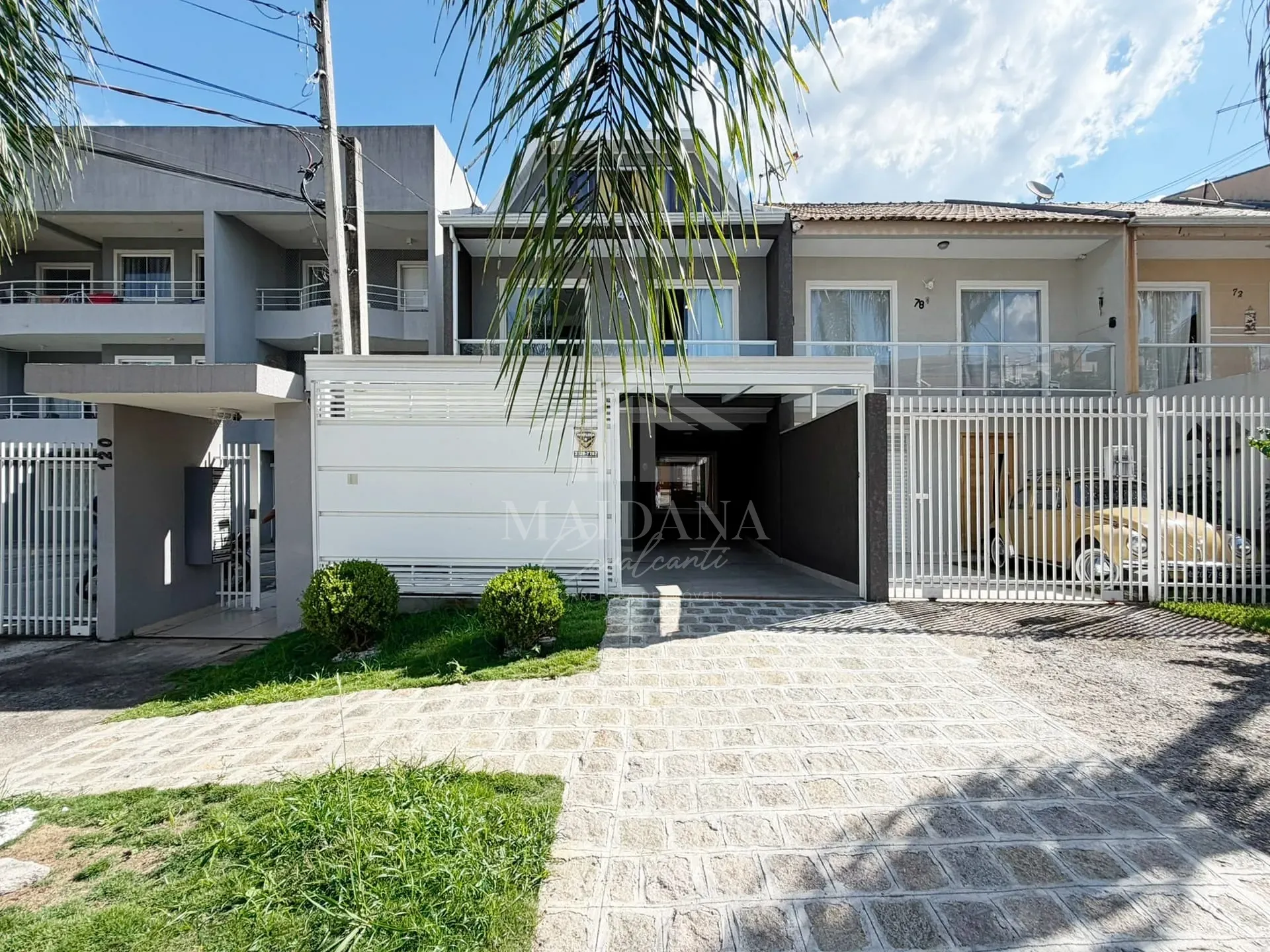 Sobrado, 3 quartos, 200 m² - Foto 1