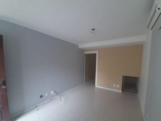 Sobrado com 70m² 2 quartos e 2 banheiros, à venda, no bairro Granja Viana em Cotia