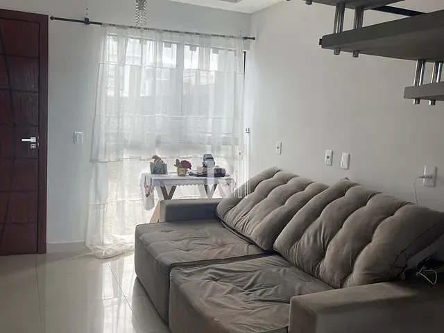 Sobrado 2 quartos e 2 banheiros, à venda, no bairro Areias em Tijucas