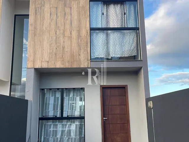 Sobrado 2 quartos e 2 banheiros, à venda, no bairro Areias em Tijucas