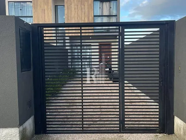 Sobrado 2 quartos e 2 banheiros, à venda, no bairro Areias em Tijucas