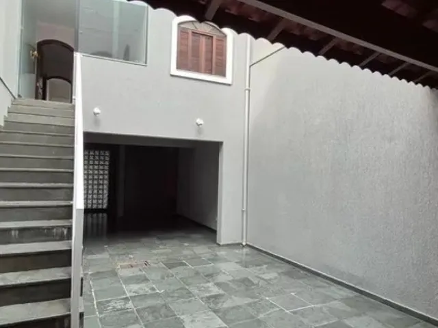 Sobrado 3 quartos e 5 banheiros, à venda ou para alugar, no bairro Vila Pinheirinho em Santo André