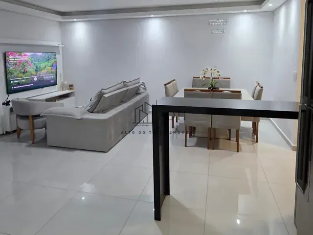 Sobrado com 150m² 3 quartos e 3 banheiros, à venda, no bairro Villa Di Cesar em Mogi das Cruzes