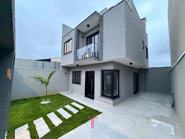 Sobrado com 141m² 3 quartos e 4 banheiros, à venda, no bairro Porto das Laranjeiras em Araucária