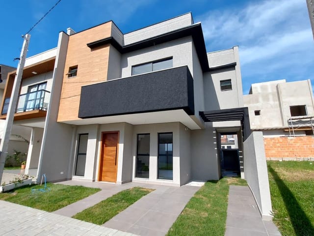 Sobrado 3 quartos e 1 banheiro, à venda, no bairro Costeira em São José dos Pinhais