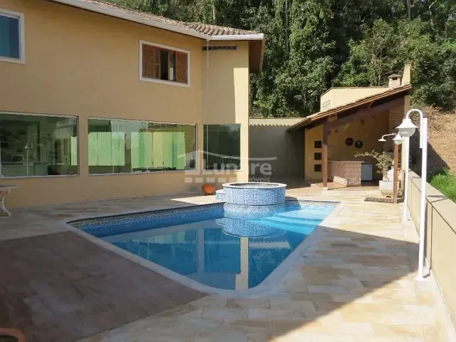 Sobrado com 726m² 3 quartos e 5 banheiros, à venda, no bairro Jardim Aracy em Mogi das Cruzes
