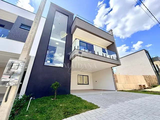 Sobrado com 128m² 3 quartos e 2 banheiros, à venda, no bairro Costeira em São José dos Pinhais