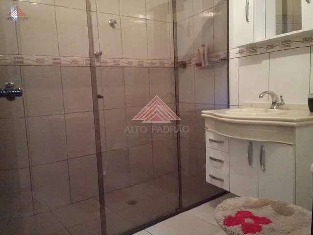 Sobrado 3 quartos e 2 banheiros, à venda, no bairro Vila Ana em Mauá