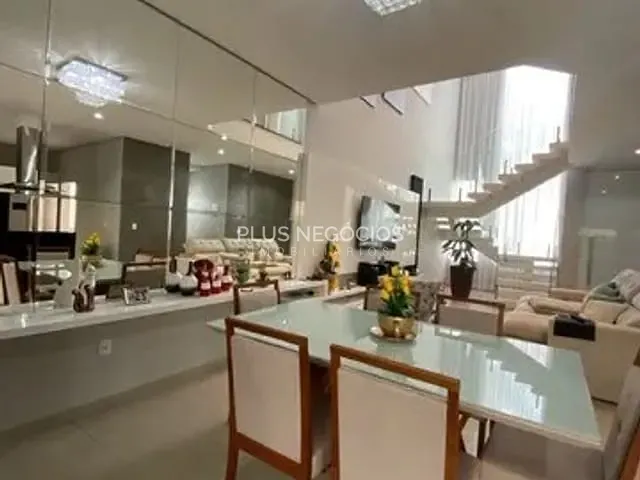 Sobrado com 250m² 3 quartos e 3 banheiros, à venda, no bairro Jardim Novo Horizonte em Sorocaba