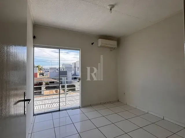 Sobrado 2 quartos e 2 banheiros, para alugar, no bairro Areias em Tijucas