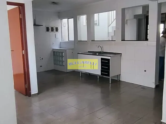 Sobrado com 126m² 2 quartos e 2 banheiros, à venda, no bairro Recanto Quarto Centenário em Jundiaí