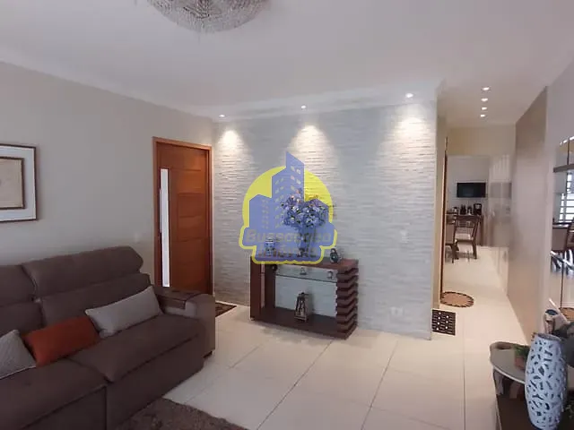 Sobrado com 178m² 3 quartos e 2 banheiros, à venda, no bairro Jardim D Abril em Osasco
