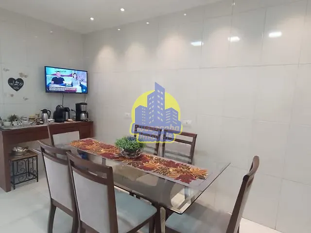 Sobrado com 178m² 3 quartos e 2 banheiros, à venda, no bairro Jardim D Abril em Osasco