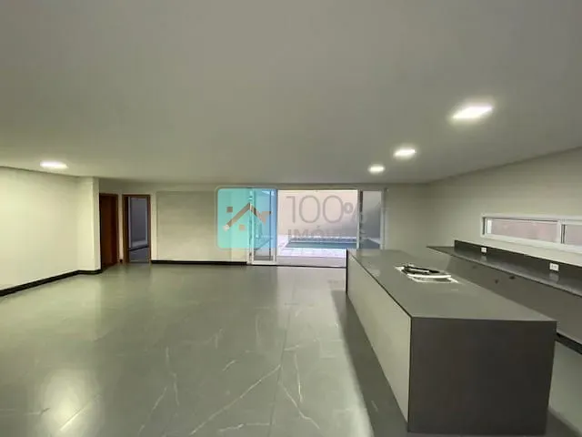 Sobrado com 450m² 3 quartos e 5 banheiros, à venda, no bairro Urbanova em São José dos Campos