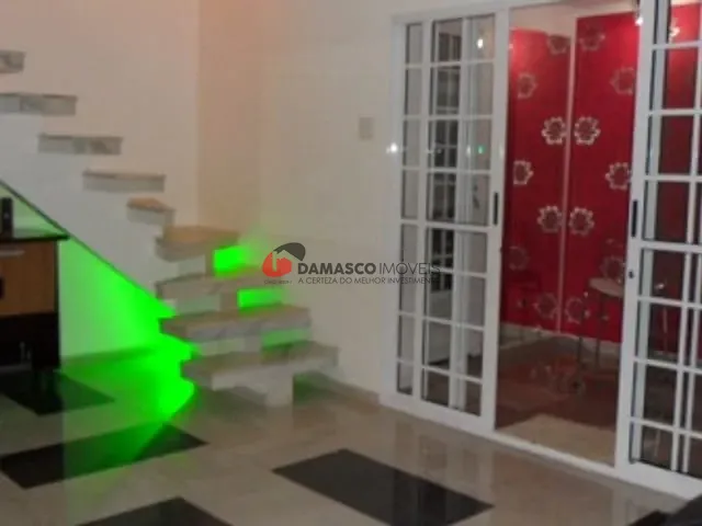 Sobrado com 150m² 3 quartos e 1 banheiro, à venda, no bairro Jardim Patente Novo em São Paulo