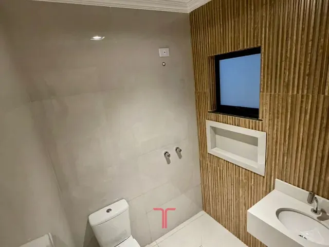 Sobrado com 153m² 3 quartos e 4 banheiros, à venda, no bairro Porto das Laranjeiras em Araucária