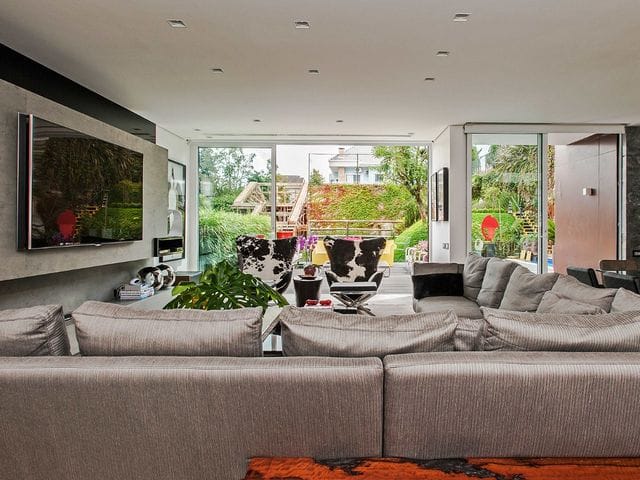 Casa com 685m² 3 quartos e 5 banheiros, à venda, no bairro Santo Inácio em Curitiba