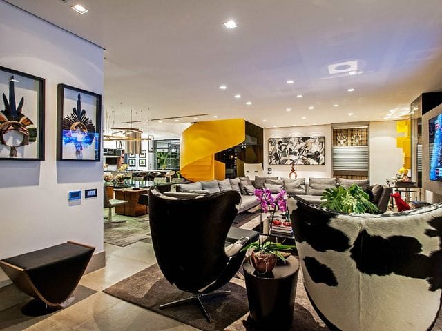 Casa com 685m² 3 quartos e 5 banheiros, à venda, no bairro Santo Inácio em Curitiba