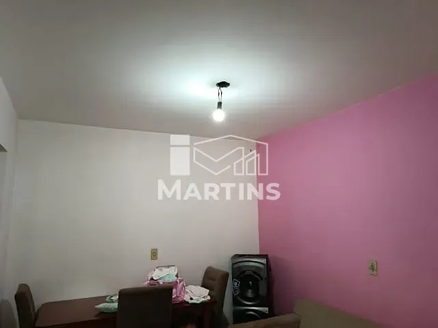 Sobrado 2 quartos e 1 banheiro, à venda, no bairro Parque Marabá em Taboão da Serra