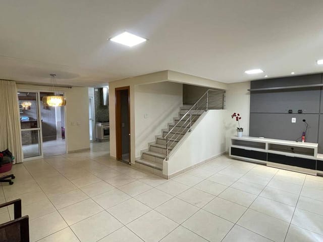 Foto do Sobrado - Sobrado à venda,  4 quartos 2 suítes   2 vagas Jardim Planalto, Goiânia, GO | Pinamar Imobiliária