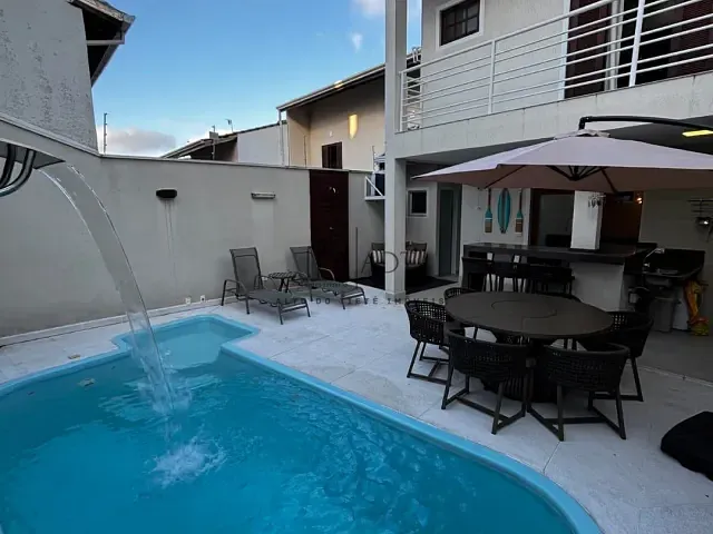 Sobrado 3 quartos e 4 banheiros, à venda, no bairro Jardim Nathalie em Mogi das Cruzes