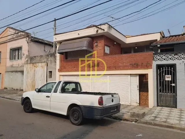 Sobrado com 250m² 6 quartos e 2 banheiros, para alugar, no bairro Vila Augusta em Sorocaba